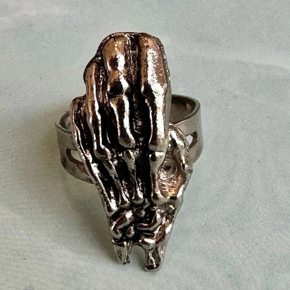 Gothic Skeleton Hand Adjustable Ring - Picture 9 of 9